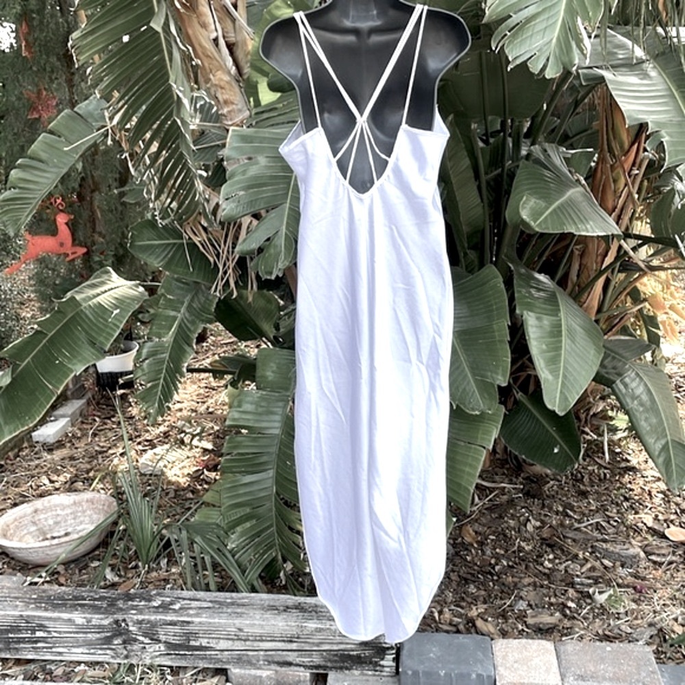 Lace trim Satin slip dress with rosette - Picture 4 of 7
